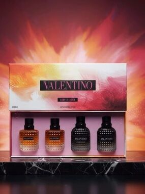 Valentino Born in Roma Gift Box - women’s perfume